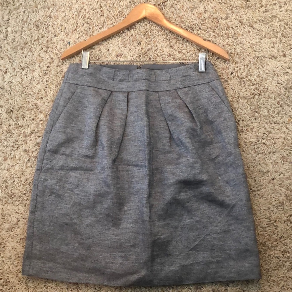 Talbots size 8 Metallic Silver Skirt